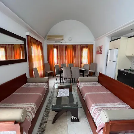 Apartahotel Birds - Including Car 3*