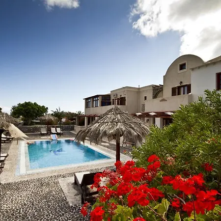 Birds - Including Car Apartahotel 3*